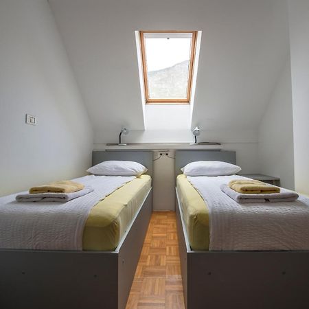 Apartments Rombon Klavdij With Free Onsite Parking Бовец Екстериор снимка